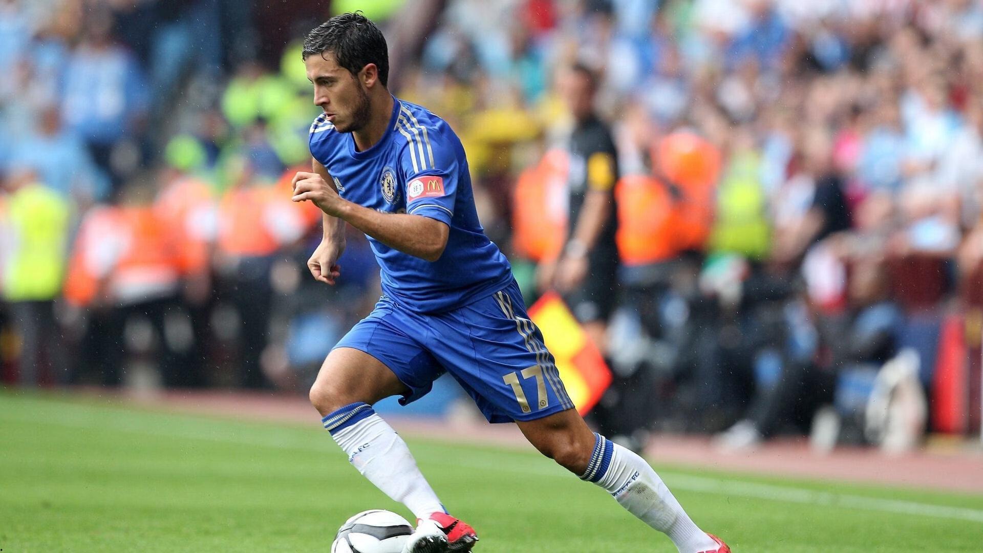 法国晋级夜姆巴佩放肆庆祝，从落寞C罗身旁奔过无视偶像