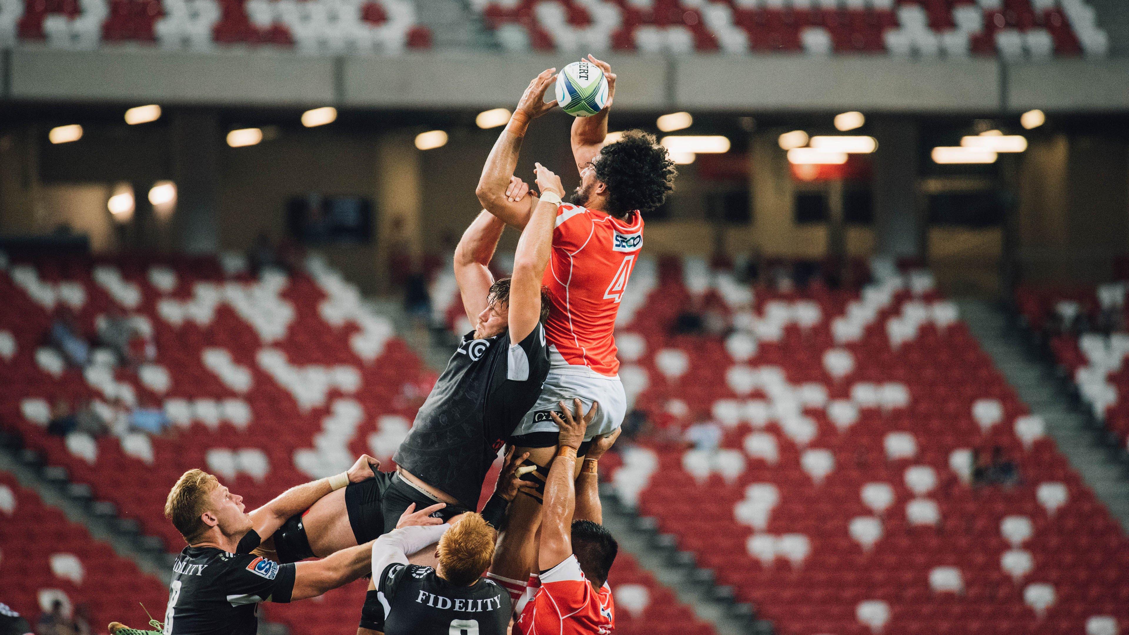 从断腿到新生，西塞回首二十年，笑言若截肢亦是人生馈赠